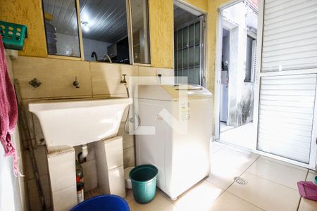 Casa à venda com 138m², 2 quartos e 1 vagaÁrea de serviço 1