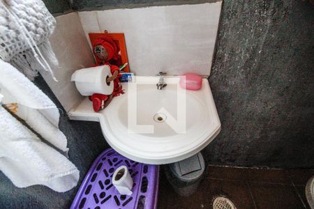 Casa à venda com 138m², 2 quartos e 1 vagaBanheiro 2