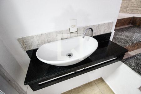 Casa à venda com 92m², 4 quartos e 1 vagaBanheiro 2