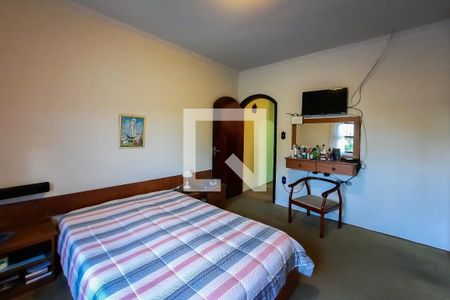 Casa à venda com 167m², 3 quartos e 2 vagasSuíte