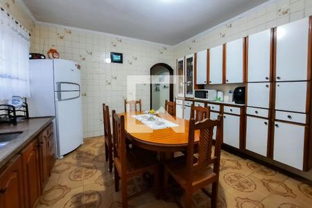 Casa à venda com 167m², 3 quartos e 2 vagasCozinha