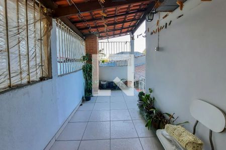 Casa à venda com 167m², 3 quartos e 2 vagasVaranda