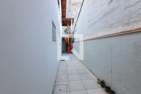 Casa à venda com 167m², 3 quartos e 2 vagasCorredor