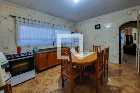 Casa à venda com 167m², 3 quartos e 2 vagasCozinha