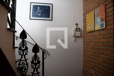 Casa à venda com 206m², 3 quartos e 2 vagasEscada