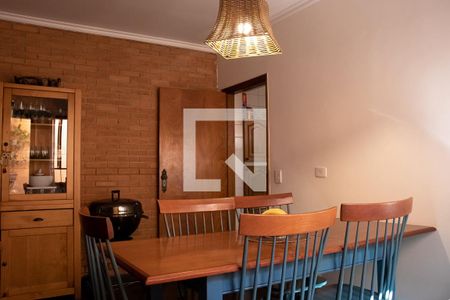 Casa à venda com 206m², 3 quartos e 2 vagasLavabo