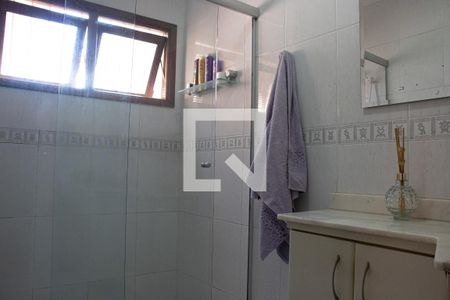 Casa à venda com 206m², 3 quartos e 2 vagasBanheiro