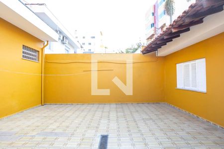 Casa para alugar com 196m², 3 quartos e 3 vagasQuintal