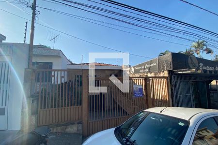 Casa para alugar com 196m², 3 quartos e 3 vagasFachada