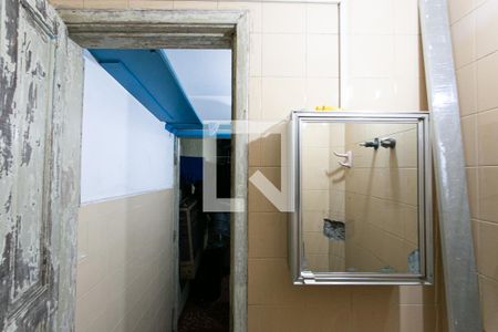 Casa à venda com 198m², 5 quartos e 1 vagaBanheiro 2