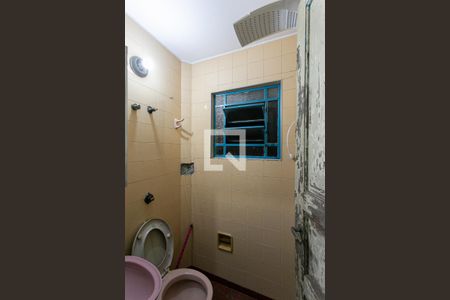 Casa à venda com 198m², 5 quartos e 1 vagaBanheiro 2