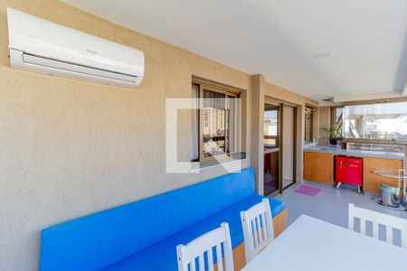 Apartamento à venda com 99m², 3 quartos e 1 vagaVaranda