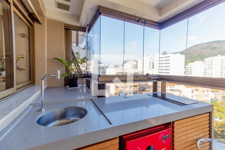 Apartamento à venda com 99m², 3 quartos e 1 vagaVaranda