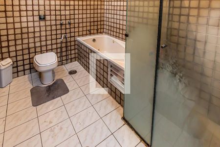 Apartamento à venda com 260m², 3 quartos e 2 vagas Apartamento à venda com 260m², 3 quartos e 2 vagasSuíte