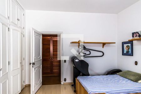 Apartamento à venda com 260m², 3 quartos e 2 vagas Apartamento à venda com 260m², 3 quartos e 2 vagasQuarto 2