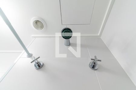 Banheiro Social de kitnet/studio para alugar com 1 quarto, 18m² em Vila Clementino, São Paulo