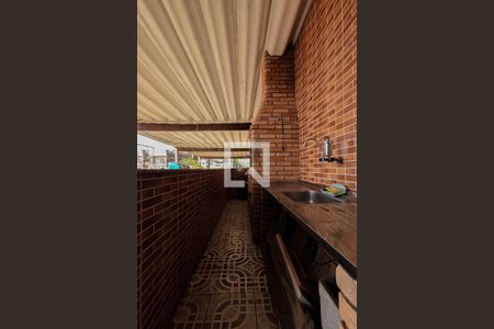 Casa à venda com 300m², 4 quartos e 2 vagas Casa à venda com 300m², 4 quartos e 2 vagasÁrea de Serviço