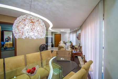 Sala de apartamento à venda com 3 quartos, 115m² em Cambuí, Campinas