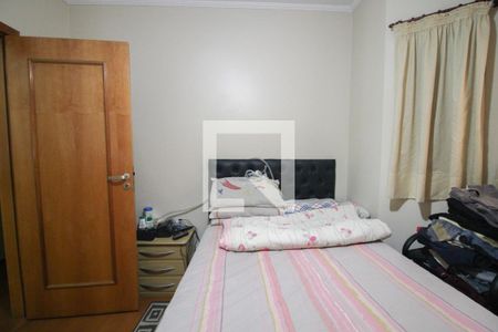 Casa à venda com 415m², 4 quartos e 6 vagasquarto 2