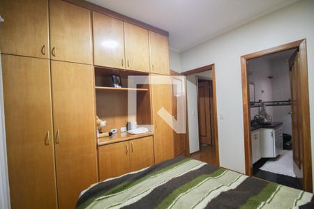 Casa à venda com 415m², 4 quartos e 6 vagasquarto 4