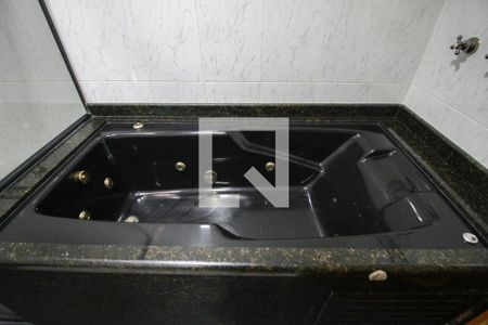 Casa à venda com 415m², 4 quartos e 6 vagassuite quarto 4