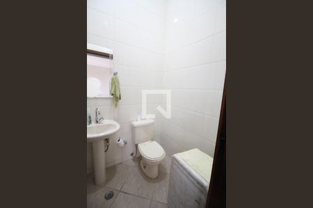 Casa à venda com 415m², 4 quartos e 6 vagasbanheiro de serviço 2