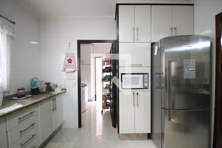 Casa à venda com 415m², 4 quartos e 6 vagascozinha