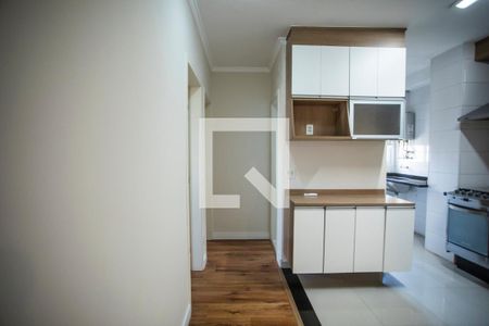 Corredor - Quartos de apartamento para alugar com 2 quartos, 63m² em Vila Guarani (z Sul), São Paulo