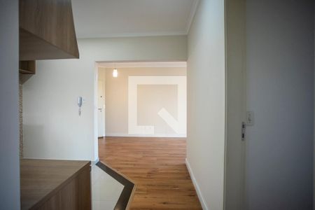 Corredor - Quartos de apartamento para alugar com 2 quartos, 63m² em Vila Guarani (z Sul), São Paulo