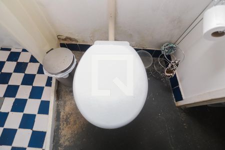 Casa à venda com 110m², 2 quartos e 1 vagaBanheiro do Quarto 2