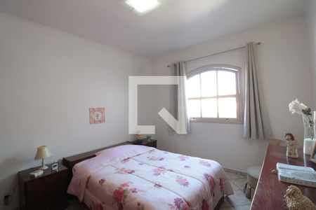 Suite  de casa à venda com 4 quartos, 153m² em Vila Regente Feijó, São Paulo