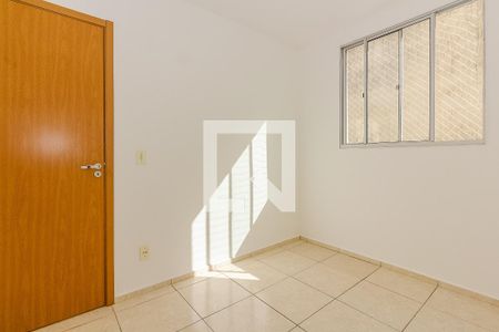 Quarto de apartamento à venda com 2 quartos, 46m² em Rubem Berta, Porto Alegre