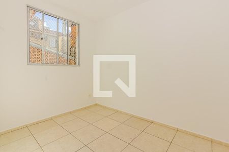 Quarto de apartamento à venda com 2 quartos, 46m² em Rubem Berta, Porto Alegre