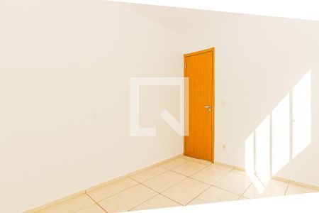 Quarto de apartamento à venda com 2 quartos, 46m² em Rubem Berta, Porto Alegre