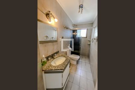 Apartamento para alugar com 134m², 3 quartos e 3 vagas Apartamento para alugar com 134m², 3 quartos e 3 vagasBanheiro