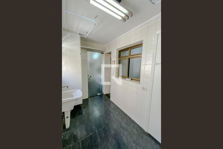 Apartamento para alugar com 134m², 3 quartos e 3 vagas Apartamento para alugar com 134m², 3 quartos e 3 vagasLavanderia