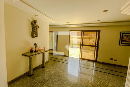 Apartamento para alugar com 134m², 3 quartos e 3 vagas Apartamento para alugar com 134m², 3 quartos e 3 vagasHall Social