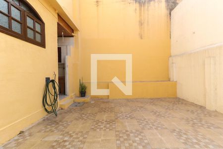 Casa à venda com 120m², 4 quartos e 1 vagaQuintal