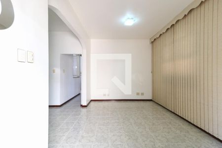 Sala de casa à venda com 4 quartos, 120m² em Piedade, Rio de Janeiro