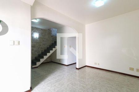 Sala de casa à venda com 4 quartos, 120m² em Piedade, Rio de Janeiro
