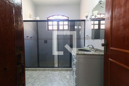 Casa à venda com 120m², 4 quartos e 1 vagaBanheiro 2