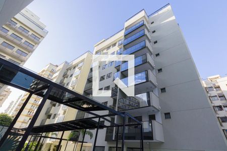 Fachada  de apartamento para alugar com 1 quarto, 40m² em Freguesia de Jacarepaguá, Rio de Janeiro