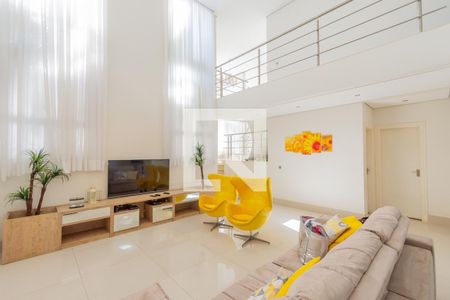 Sala de casa de condomínio à venda com 3 quartos, 350m² em Swiss Park, Campinas