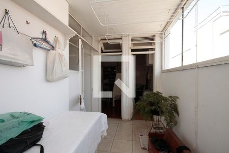 Apartamento à venda com 190m², 3 quartos e 1 vagaÁrea de Serviço