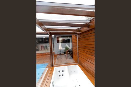 Casa à venda com 320m², 4 quartos e 2 vagasHidromassagem