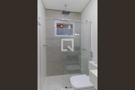 Casa à venda com 320m², 4 quartos e 2 vagasBanheiro 01