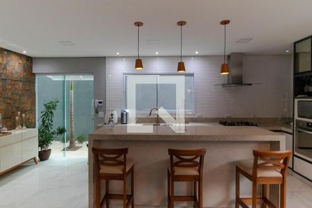 Salas de casa à venda com 4 quartos, 320m² em Jardim Novo Campos Eliseos, Campinas