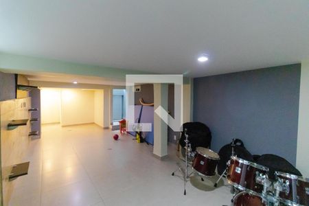 Casa à venda com 320m², 4 quartos e 2 vagasEstúdio