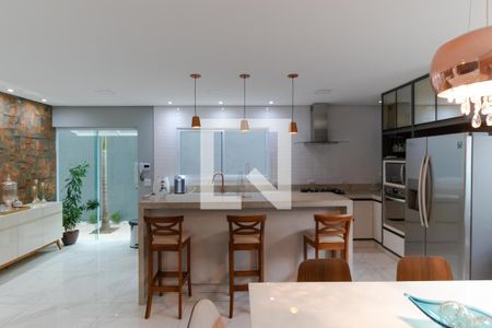 Salas de casa à venda com 4 quartos, 320m² em Jardim Novo Campos Eliseos, Campinas