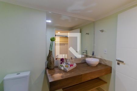 Casa à venda com 320m², 4 quartos e 2 vagasBanheiro 03